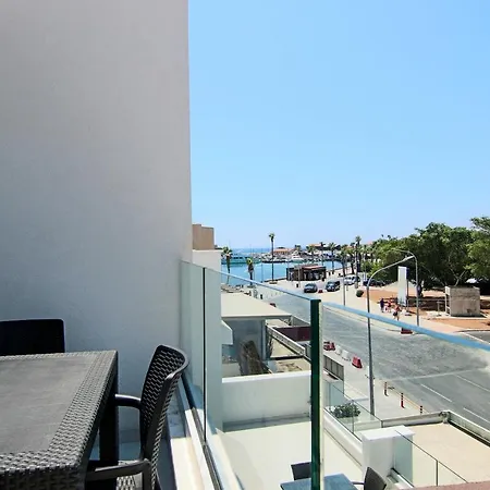 Апартаменти Phaedrus Living - Seaside Executive Flat Harbour 207 *